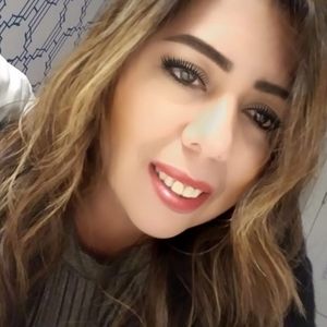 Meet your Posher, Iris lorena